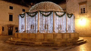 chirstmas market Dubrovnik UNESCO site - croatia europe Terra Balka