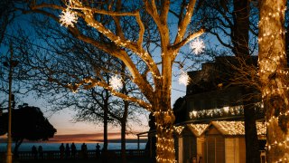 chirstmas market Dubrovnik UNESCO site - croatia europe Terra Balka